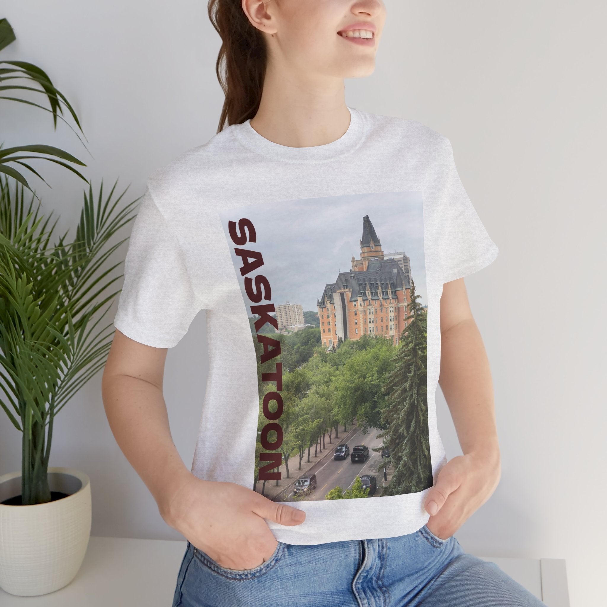 Viringee Saskatoon Unisex Cityscape Tee