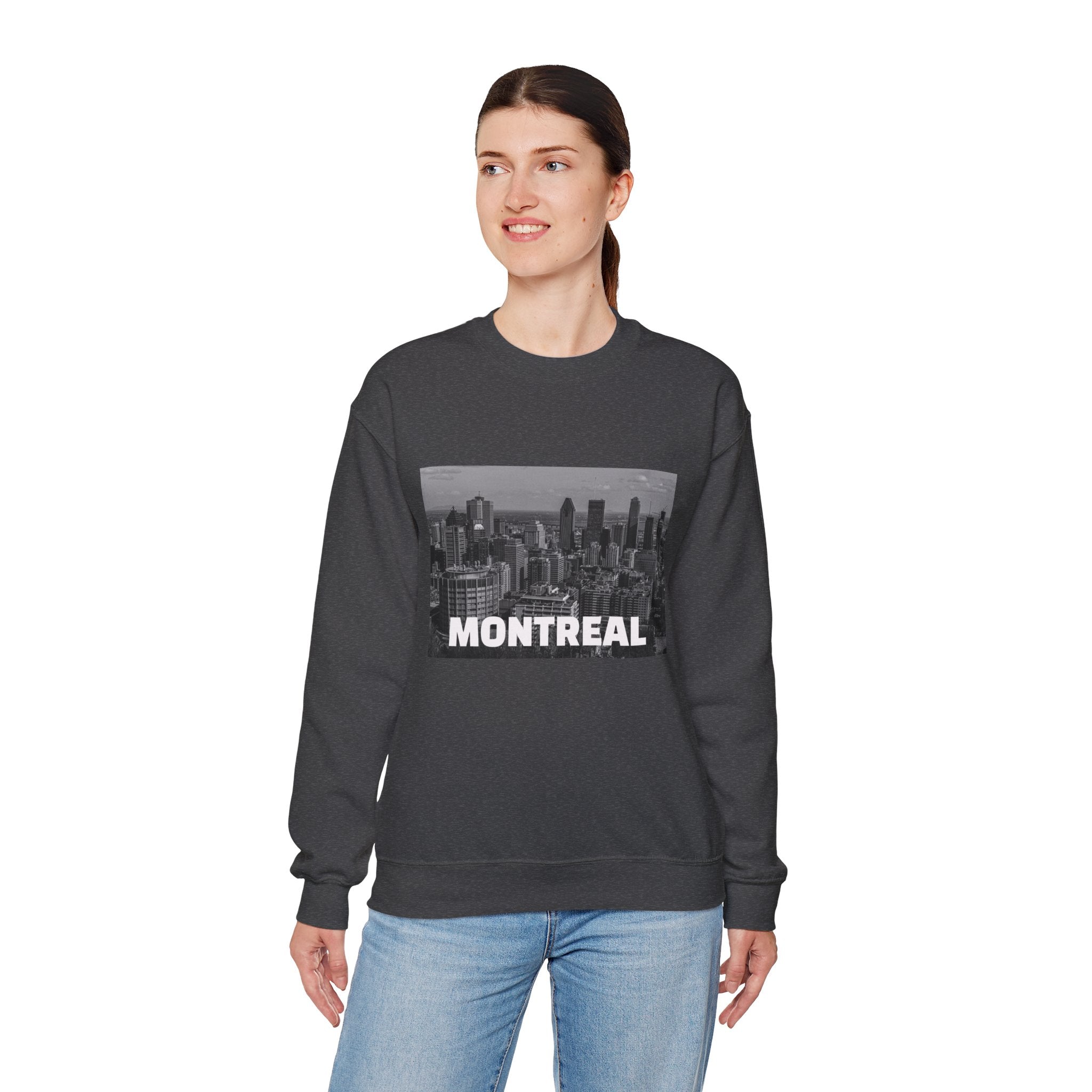 Viringee Montreal Skyline Unisex Crewneck Sweatshirt / Sweatshirt Unisexe Col Rond Viringee Montréal Skyline