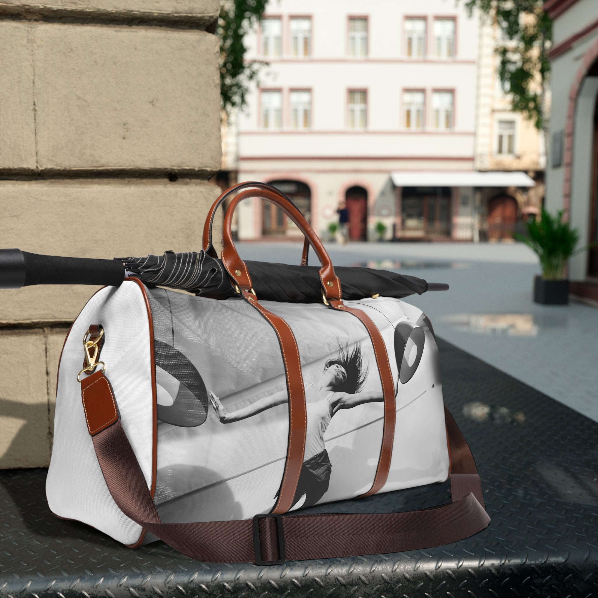 Viringee Freedom Waterproof Travel Bag