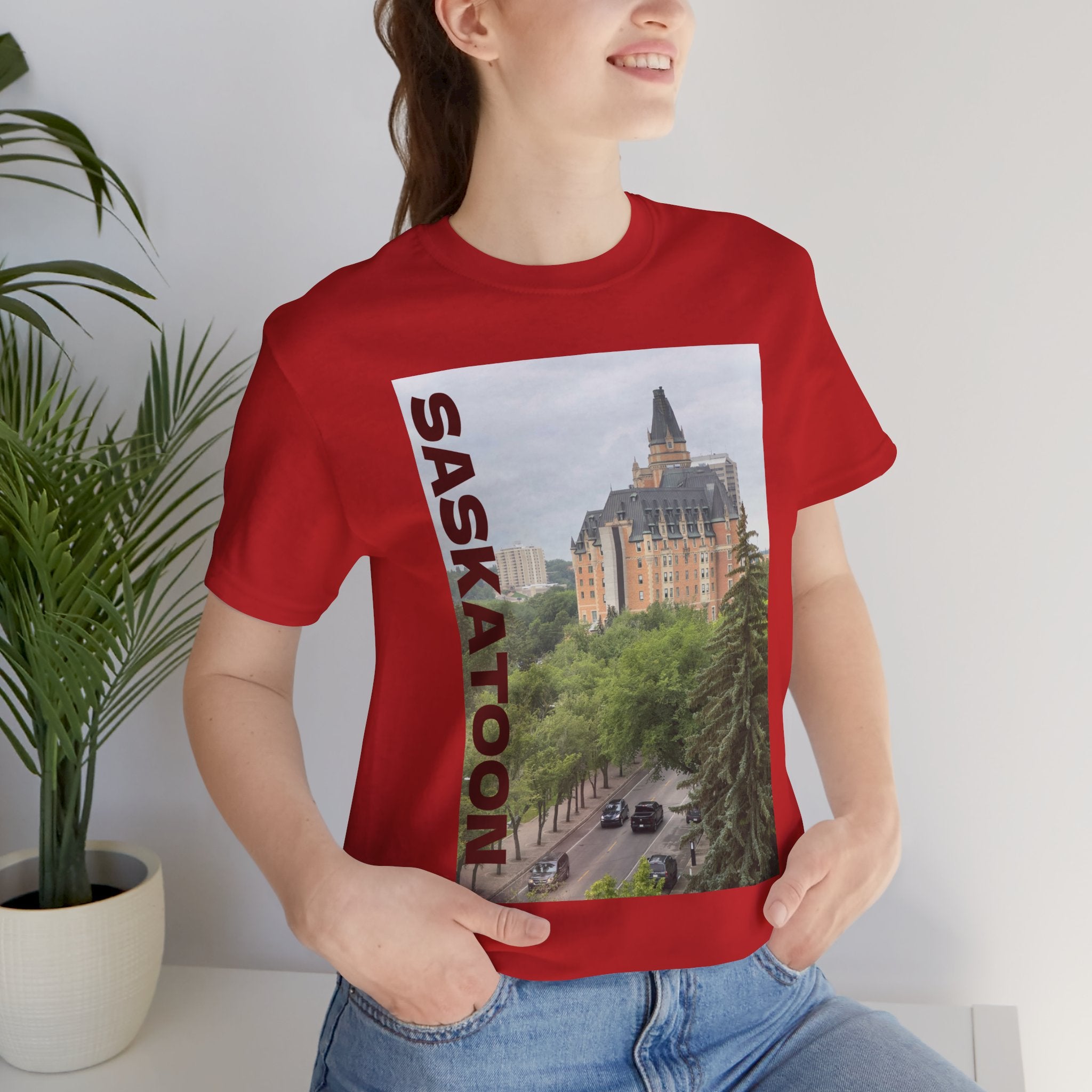 Viringee Saskatoon Unisex Cityscape Tee